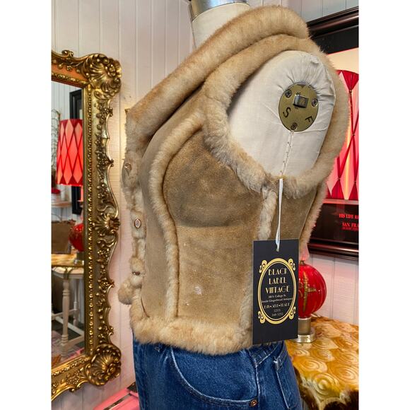 1970s sheepskin shearling vest 70s fashion boho hippie toggle small western - Picture 7 of 11